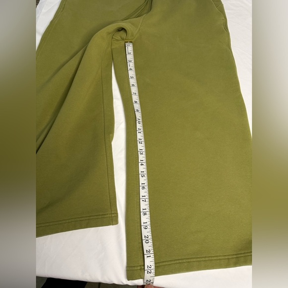 Lululemon Loungeful High-Rise Wide Leg Crop Bronze Green Size 10 - Picture 6 of 12